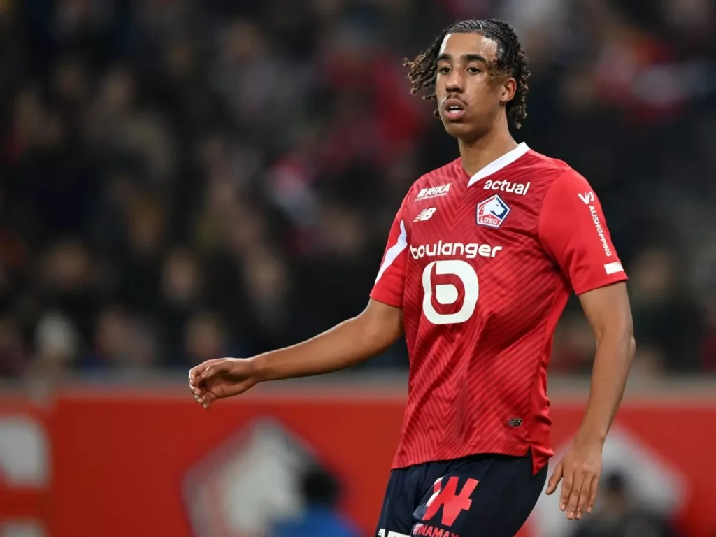 Manchester United Secures Leny Yoro from Lille in £50M Deal 2