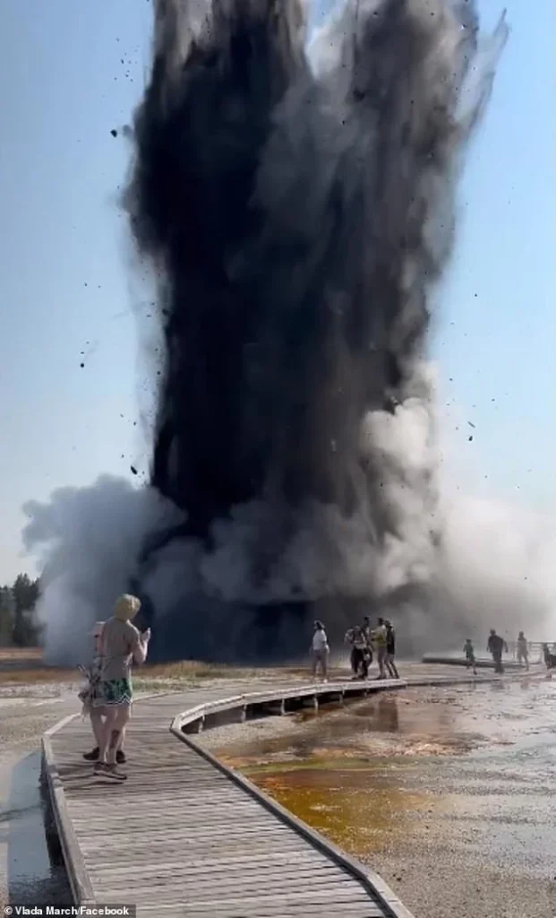 Massive Explosion at Yellowstone's Biscuit Basin Sends Tourists Fleeing for Safety