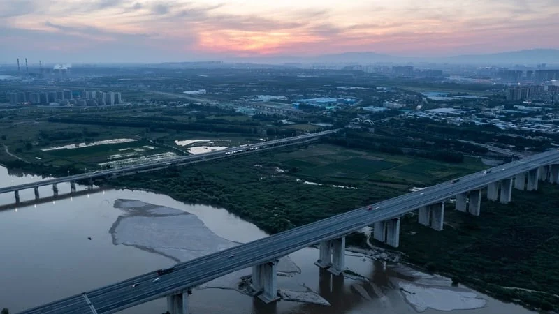 Tragic Bridge Collapse in China Leaves Four Dead