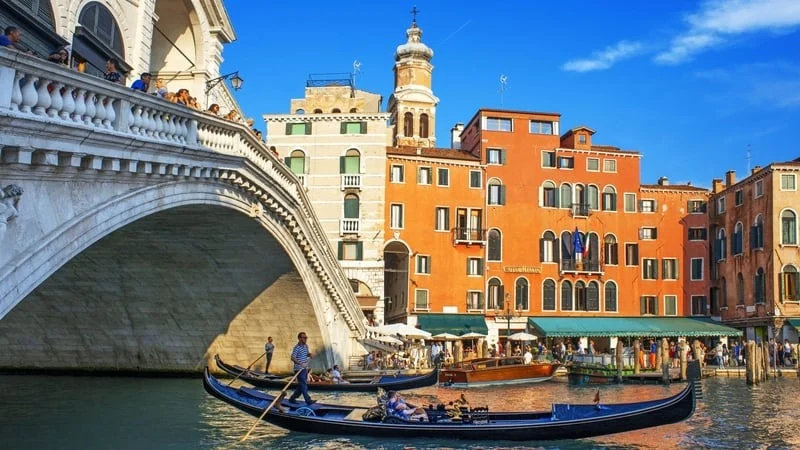 Venice Cracks Down on Mass Tourism with New Tour Group Limits