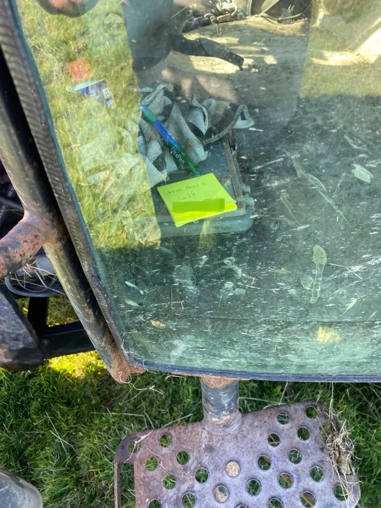 The note that Kilcullen left in his tractor with his phone number Source: Johnny Kilcullen