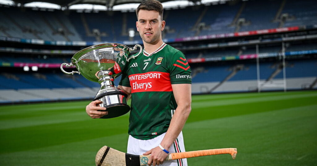 Mayo hurler David Kenny happy to focus on first love 
