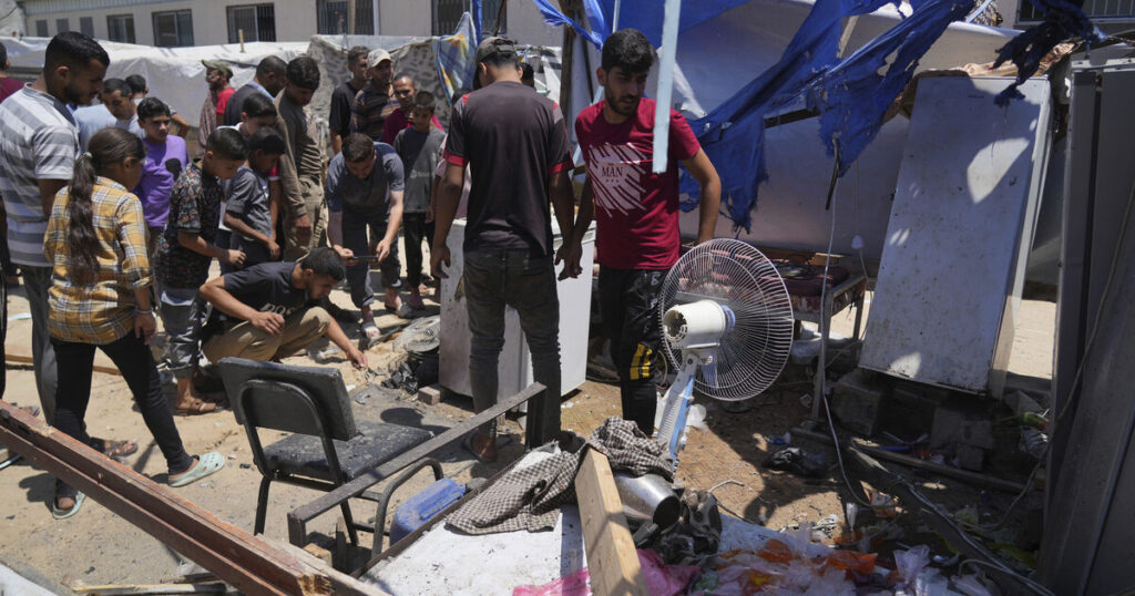 At least 22 killed in Gaza as Israeli forces ‘fire on crowds at food aid sites’