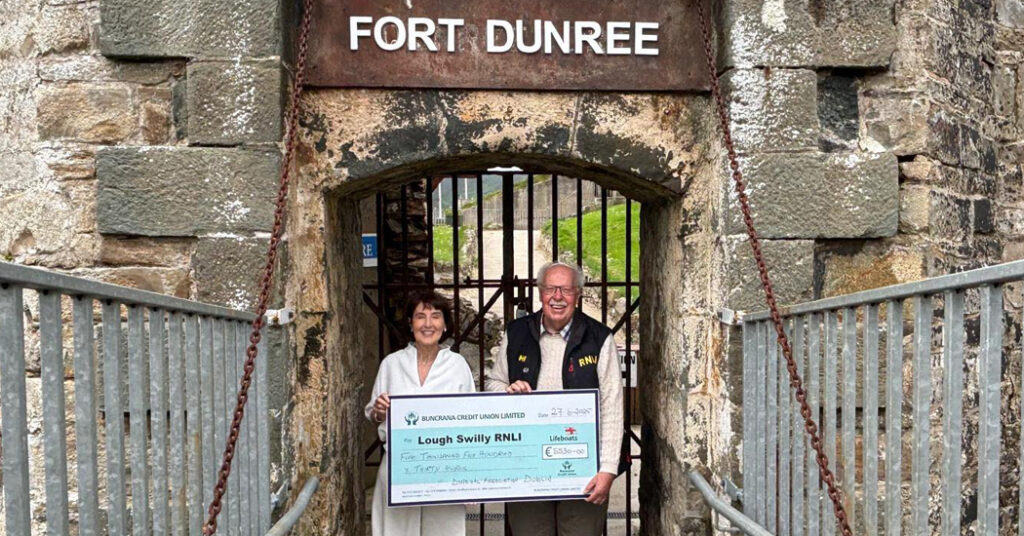 Donegal Person of the Year Ball raises generous donation for Lough Swilly RNLI
