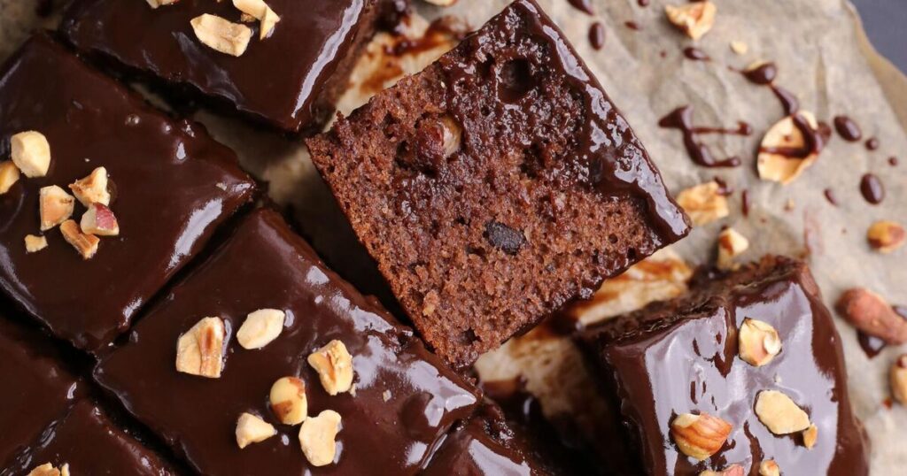 How to bake classic chocolate peanut butter squares
