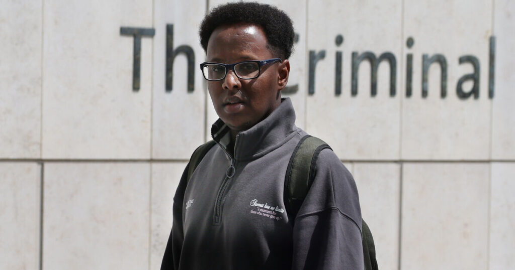Security guard jailed for putting bodily fluid on woman’s dress in broad daylight on Luas