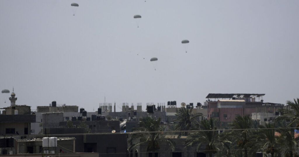 Dozens killed while seeking aid at Gaza crossing as US envoy heads to Israel