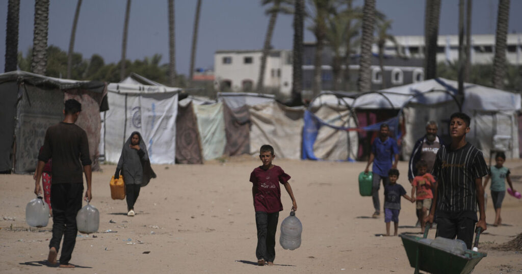 Five Israeli soldiers killed in Gaza and 18 Palestinians dead in strikes