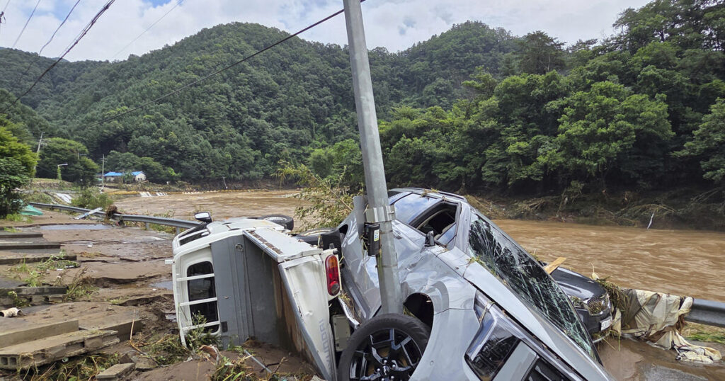 Fourteen dead and 12 missing after torrential rain in South Korea