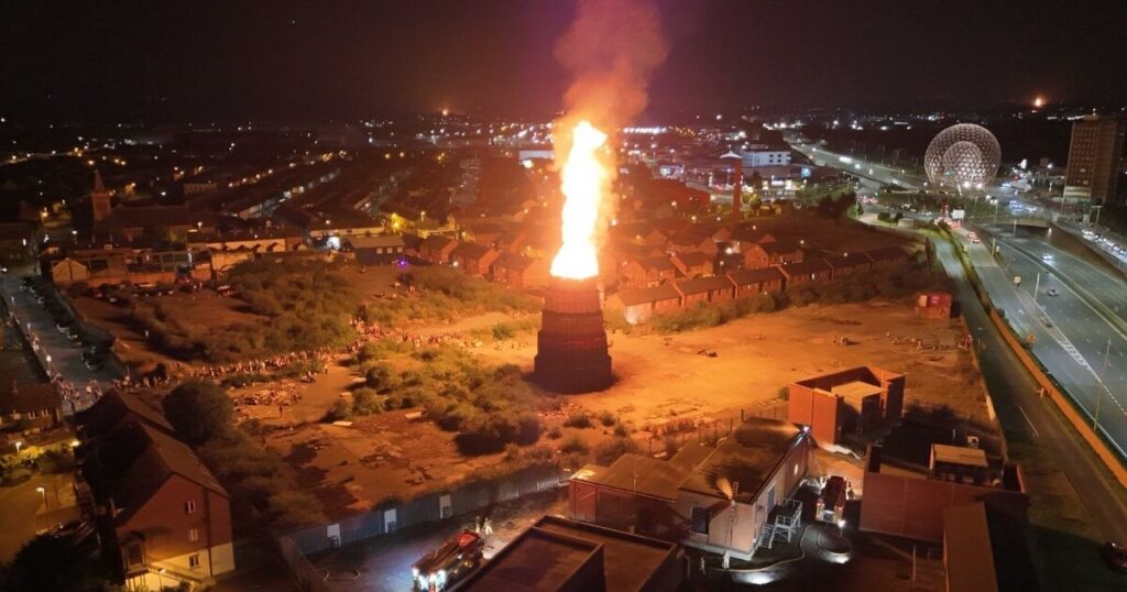 Loyalist bonfire on site with asbestos lit despite warnings