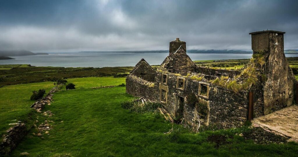 The Summer Visitor, a tale of Beara by Eibhlís Carcione