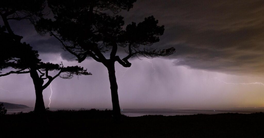 Thunderstorm warnings issued as heatwave ends and unsettled weather sweeps Ireland