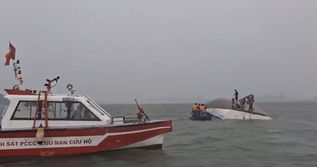 Tourist boat capsizes in Vietnam leaving 34 dead