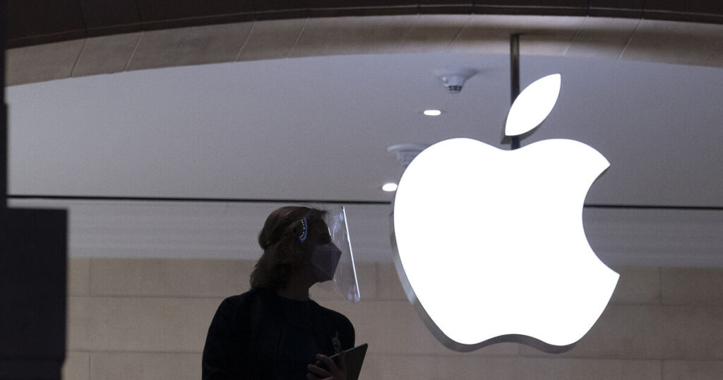 Apple overcomes trade war and slow start in AI to deliver strong quarter